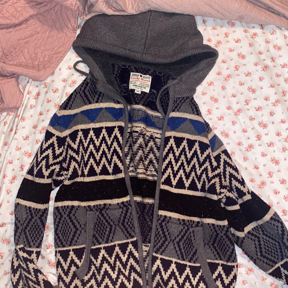 Lucky Brand Stitched Jacket with Print M Size Excellent Condition Durable & Warm